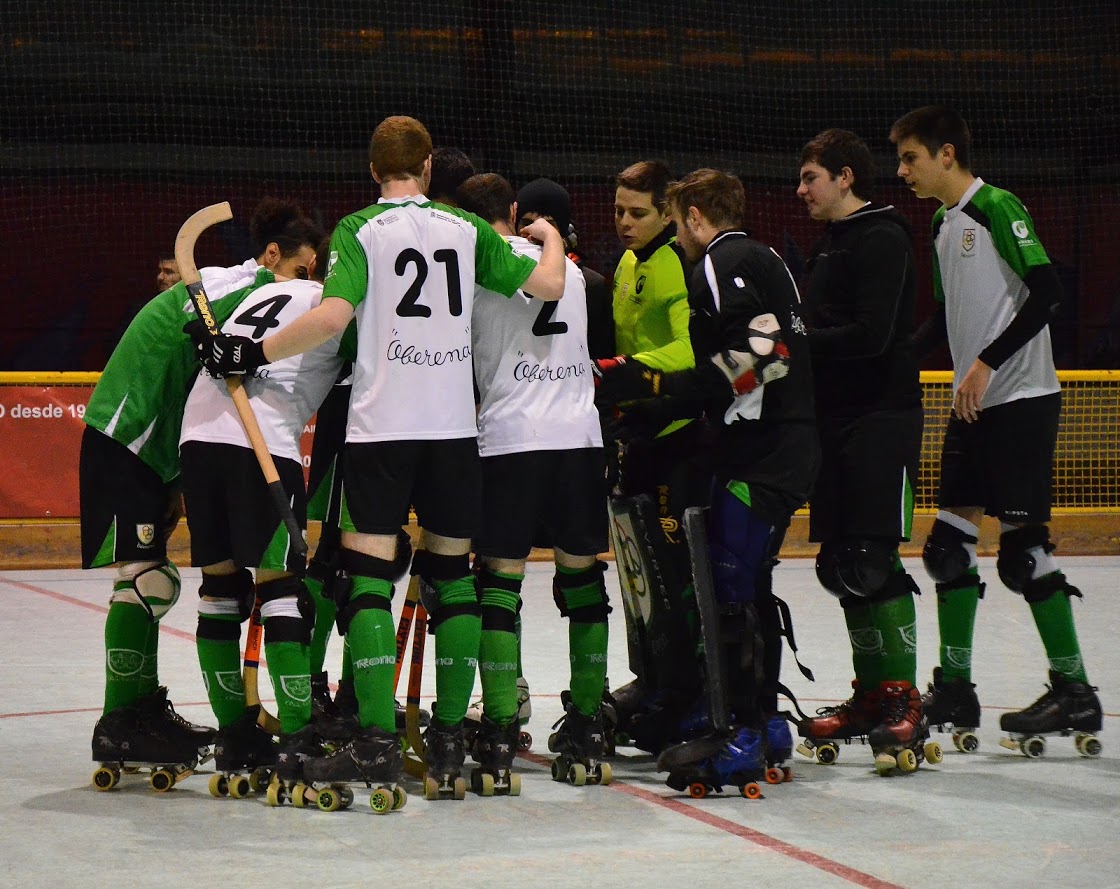 Galería de fotos del derbi jugado entre los equipos Lagunak y Oberena en Barañáin